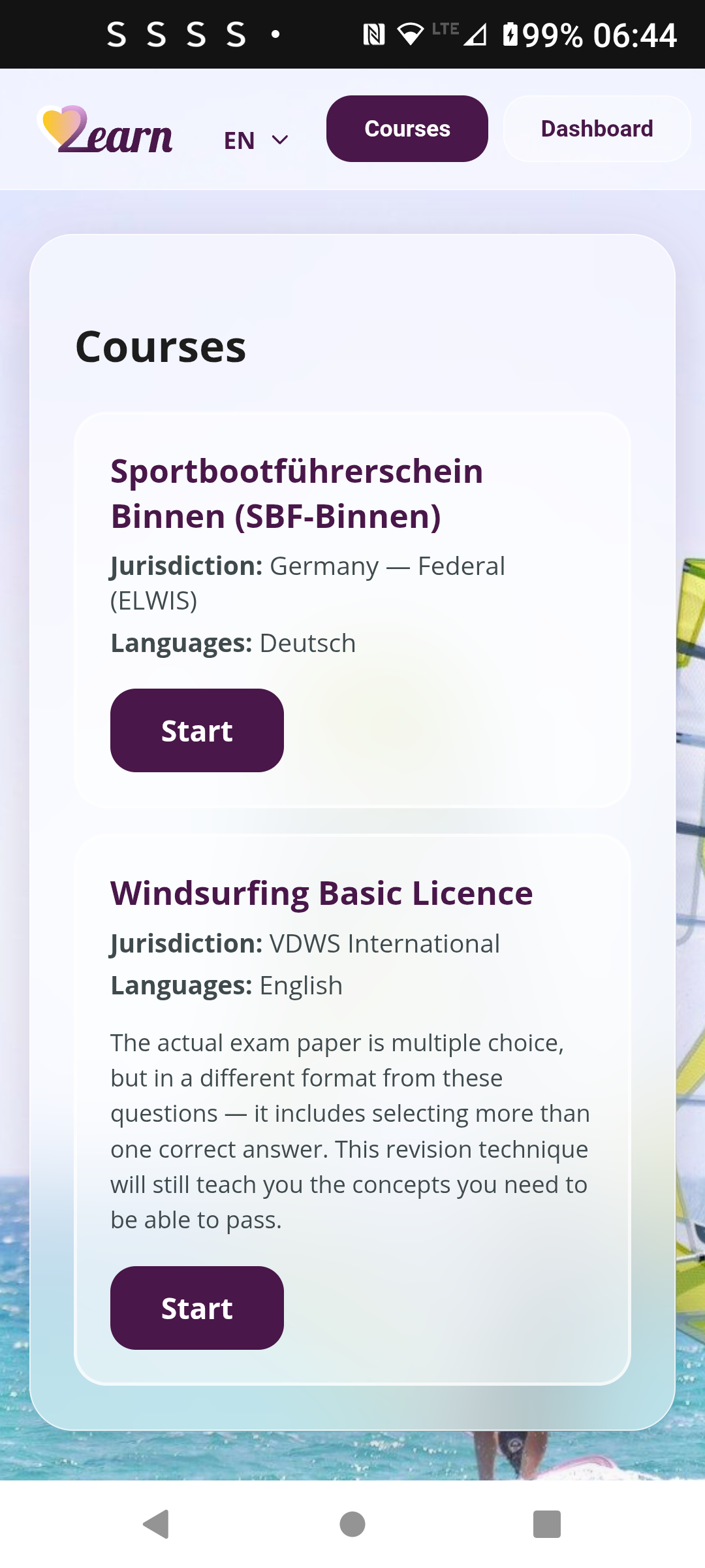 Course selector showing both the sailing licence and windsurfing licence courses live